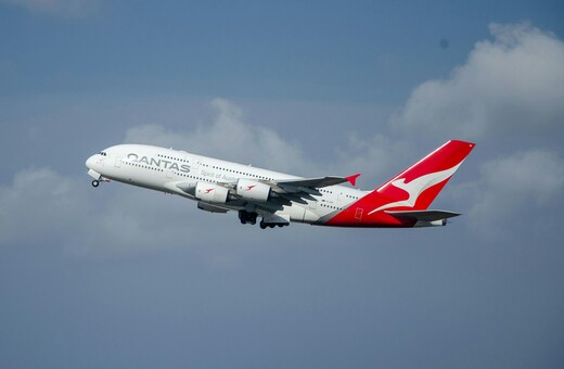 Qantas Airways: Εντοπίστηκε τεράστιο εργαλείο σε κινητήρα αεροπλάνου μετά από εκατοντάδες ώρες πτήσης