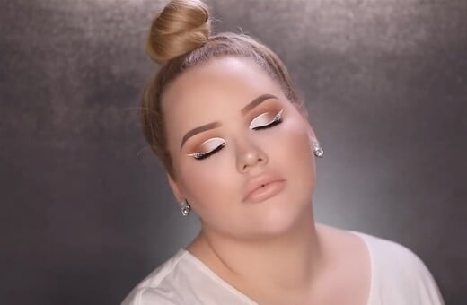 Λευκό eyeliner: Οι ιδέες που προτείνουν TikTokers