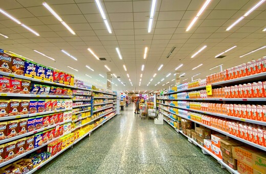 Ακρίβεια: Μειώσεις από 5% μέχρι 24% στις τιμές 523 κωδικών στα σούπερ μάρκετ