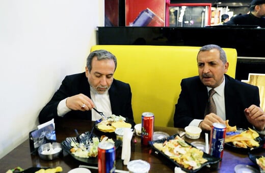 Σε ένα fast-food της Δαμασκού...