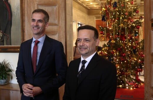 Δούκας κατά Μπακογιάννη: «Αυτόκλητος υπερασπιστής» του επιχειρηματία 