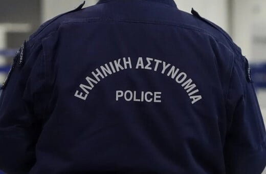 Αστυνομικός Βουλής: «Και ο πατέρας του αυτά του έκανε» λέει η μητέρα του για τους βασανισμούς