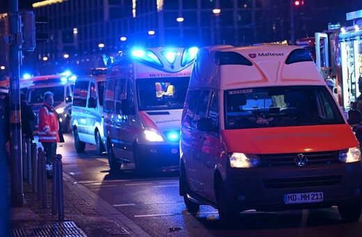 Επίθεση σε χριστουγεννιάτικη αγορά στη Γερμανία: 11 νεκροί και 60 τραυματίες, γράφει η Bild 