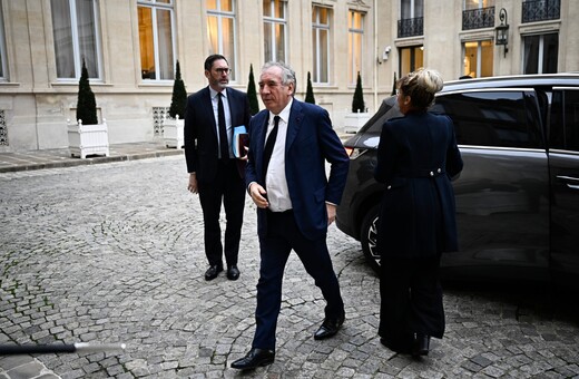 Γαλλία: Ανακοινώθηκε η νέα κυβέρνηση - Ποιους επέλεξε ο Μπαϊρού