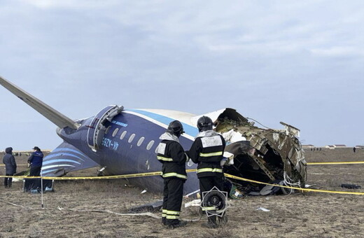 Υποβαθμίζει τη συντριβή του Embraer η Ρωσία: «Λάθος να γίνονται εικασίες για το δυστύχημα»