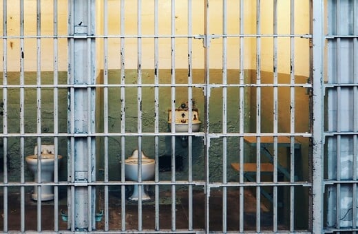 Γιατί ηλικιωμένες στην Ιαπωνία προσπαθούν να μπουν στη φυλακή