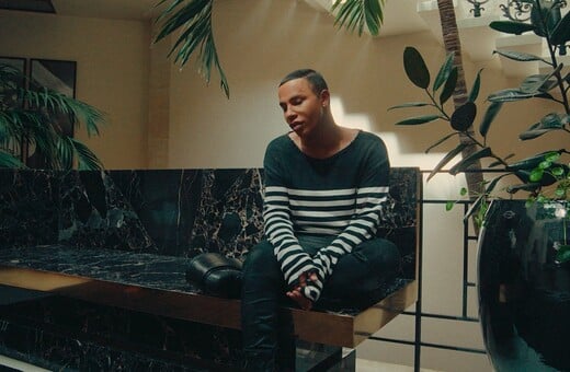 Μέσα στην εντυπωσιακή έπαυλη του Olivier Rousteing