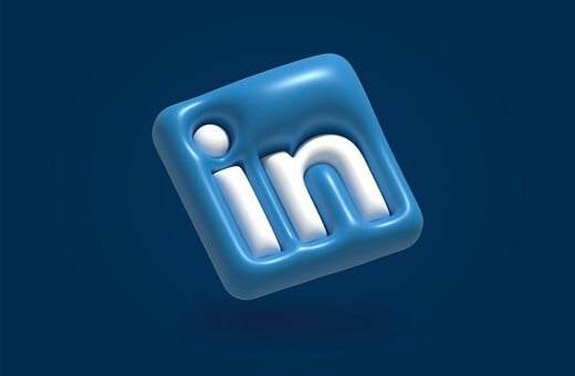 Το LinkedIn κατηγορείται ότι χρησιμοποιεί μηνύματα χρηστών για να εκπαιδεύσει την τεχνητή νοημοσύνη