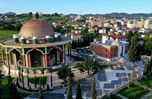 Ο Έντι Ράμα ανακοίνωσε το «Βατικανό του Ισλάμ» στα Τίρανα