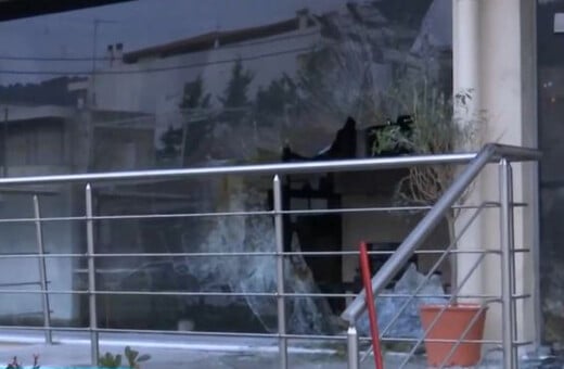 Εμπρησμός σε κομμωτήριο στα Γλυκά Νερά