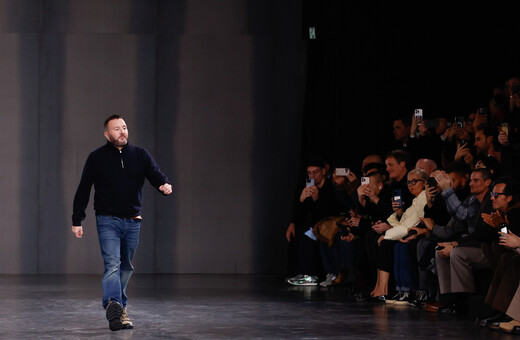 Ο Κιμ Τζόουνς του Dior, χρίστηκε Ιππότης του Τάγματος της Λεγεώνας της Τιμής της Γαλλίας