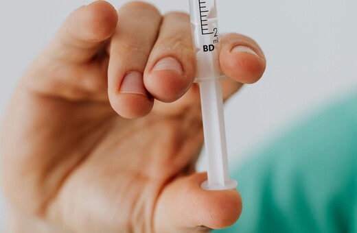 Σε έξαρση η μηνιγγίτιδα: 8 περιστατικά τον Ιανουάριο - Πώς μεταδίδεται