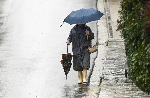 Καιρός: Έκτακτο δελτίο επιδείνωσης - Πού αναμένονται βροχές τις επόμενες ώρες