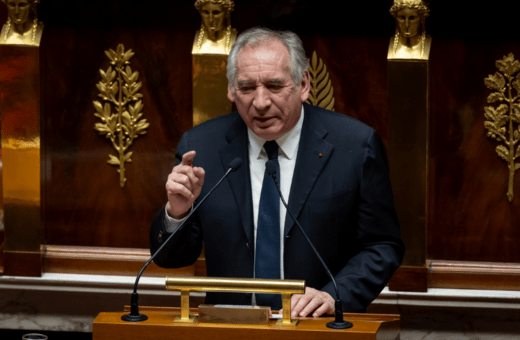 Έκτη πρόταση μομφής κατά Μπαϊρού με φόντο σκάνδαλο σεξουαλικής κακοποίησης σε καθολικό σχολείο