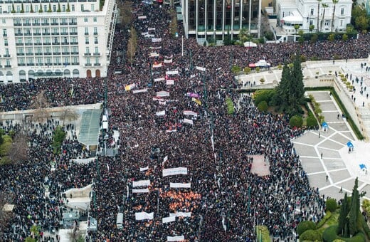 Tέμπη, δύο χρόνια μετά: Live οι μαζικές συγκεντρώσεις σε όλη την Ελλάδα