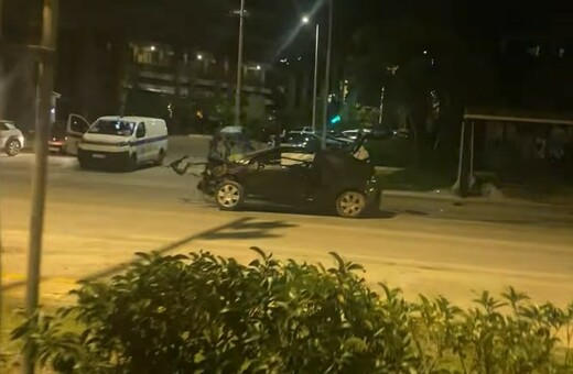 Τροχαίο στην παραλιακή: Αυτοκίνητο έπεσε σε στάση λεωφορείου 