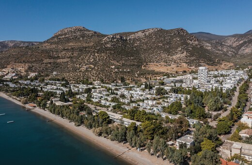 Δύο 24ωρα στα Άσπρα Σπίτια Παραλίας Διστόμου