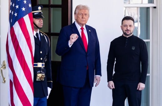 Η δημοτικότητα του Ζελένσκι αυξήθηκε κατά 10 μονάδες μετά τις επιθέσεις του Τραμπ