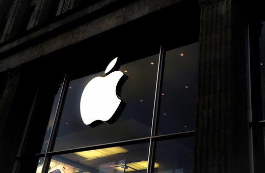 Foldable iPhone: Οι πρώτες πληροφορίες για τα χαρακτηριστικά και την τιμή του
