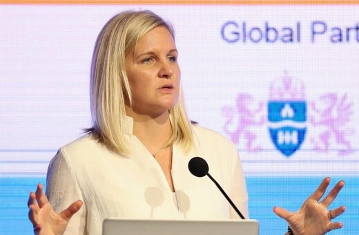 ΔΟΕ: Νέα πρόεδρος η Κίρστι Κόβεντρι - Η πρώτη γυναίκα επικεφαλής της Επιτροπής