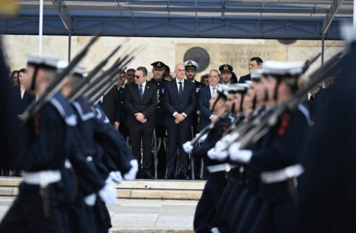 Έρευνα από το ΓΕΝ για εθνικιστικά συνθήματα στην παρέλαση