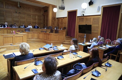 Προανακριτική: Αναγνώστηκε το υπόμνημα Τριαντόπουλου - Νέο εξώδικο από τη Μαρία Καρυστιανού
