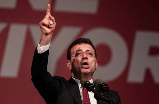 «Αγαπημένο μου έθνος, ποτέ μη χάσεις την ελπίδα»: Το νέο μήνημα Ιμάμογλου από τη φυλακή