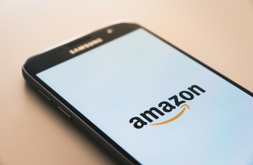 Η Amazon κατέθεσε πρόταση εξαγοράς του TikTok λίγα 24ωρα πριν από την απαγόρευση στις ΗΠΑ