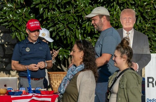 «Ημέρα Απελευθέρωσης»: Στους χαμηλόμισθους Αμερικανούς το μεγαλύτερο πλήγμα των δασμών Τραμπ