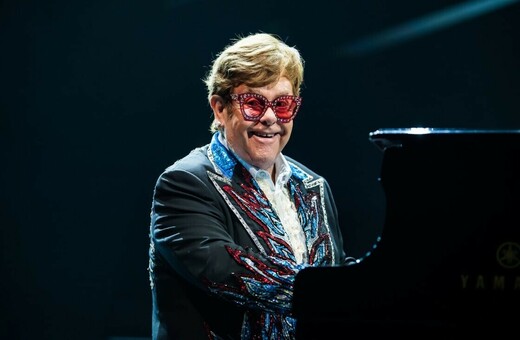 «Ανεπιθύμητο» στη Ρωσία το Ίδρυμα «Elton John AIDS Foundation» λόγω της στήριξής του στη ΛΟΑΤΚΙ+ κοινότητα