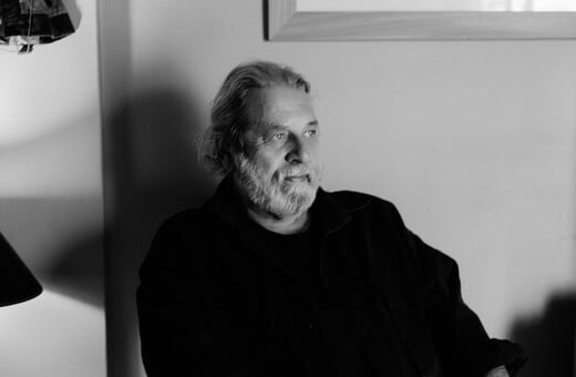 Νίκος Οικονομόπουλος: «Οι μοδάτοι φωτογραφίζουν σήμερα με φιλμ· αλλά η ψηφιακή είναι μακράν ανώτερη φωτογραφία»