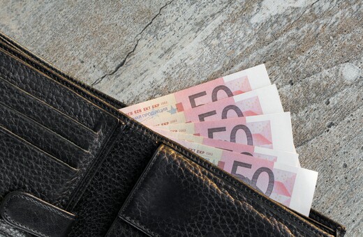 Αναλυτικός οδηγός πληρωμών: Πότε καταβάλλονται δώρο Πάσχα, μισθοί, συντάξεις και επιδόματα