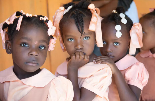 UNICEF: Πάνω από 1 εκατομμύριο παιδιά στην Αϊτή σε διατροφική ανασφάλεια λόγω βίας και οικονομικής κατάρρευσης