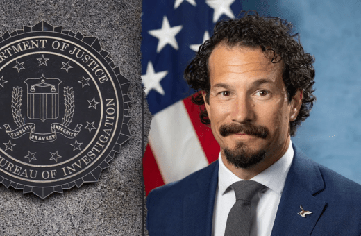Ο πράκτορας του FBI που έγινε άθελά του ήρωας της αντίστασης κατά του Τραμπ