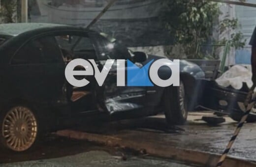 Τροχαίο στην Εύβοια: Οδηγός προσέκρουσε σε βιτρίνα καταστήματος