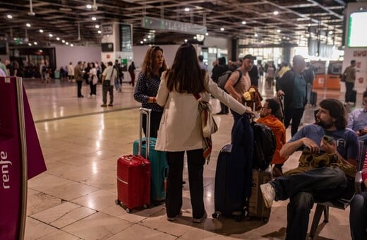 Μπλακ άουτ σε Ισπανία και Πορτογαλία - Κολυδάς: Tι είναι το σπάνιο ατμοσφαιρικό φαινόμενο στο οποίο μπορεί να οφείλεται