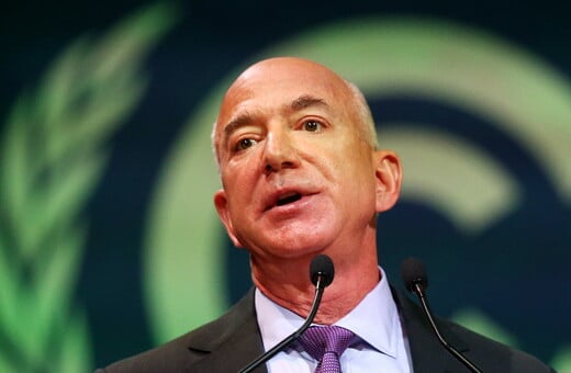 Amazon: Διαψεύδει ότι θα δείχνει το επιπλέον κόστος των δασμών Τραμπ στα προϊόντα της