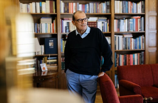 Νίκος Μπακουνάκης: «Αυτή τη θέση δεν την παντρεύεσαι, ούτε είσαι θεός» ΟΙ ΤΙΤΛΟΙ ΣΤΟ ΤΕΛΟΣ ΤΟΥ ΚΕΙΜΕΝΟΥ