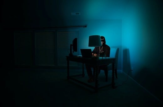 Hackers, κακόβουλο λογισμικό και dark net