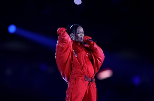 Rihanna: Οι τρεις iconic στιγμές που αποκάλυψε ότι είναι έγκυος