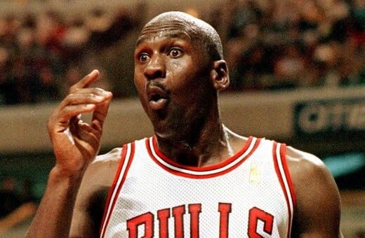 O Μάικλ Τζόρνταν επιστρέφει στο NBA με ρόλο-έκπληξη
