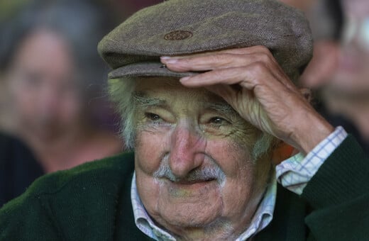 Πέθανε ο Πέπε Μουχίκα, ο αντάρτης που έγινε πρόεδρος της Ουρουγουάης και σύμβολο της πολιτικής