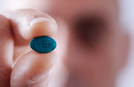 Ξεκινά η δωρεάν διάθεση της προληπτικής αγωγής PrEP για τον HIV/AIDS
