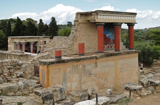 Κατάρρευση τοιχογραφίας στην Κνωσό μπροστά σε 300 επισκέπτες – Έρευνα για τα αίτια