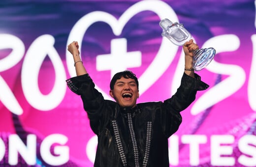 Eurovision 2025: Ποιος είναι ο JJ που οδήγησε την Αυστρία στην 1η θέση του διαγωνισμού;