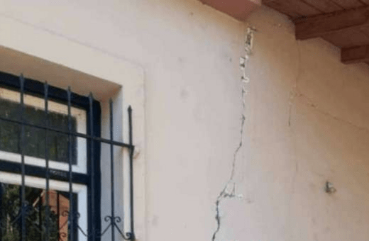 Σεισμοί στην Εύβοια: Ρωγμές και ζημιές σε 50 κτίρια - Ακατάλληλα αρκετά σπίτια 