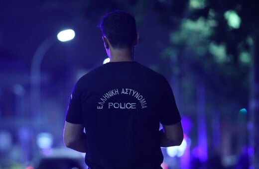 ΓΛΥΚΑ ΝΕΡΑ ΑΝΗΛΙΚΟΙ ΕΠΙΘΕΣΗ