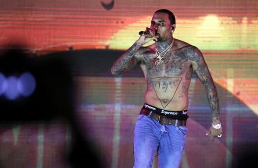 Chris Brown: Ελεύθερος με εγγύηση 5 εκατομμυρίων λιρών για την επίθεση σε κέντρο διασκέδασης 
