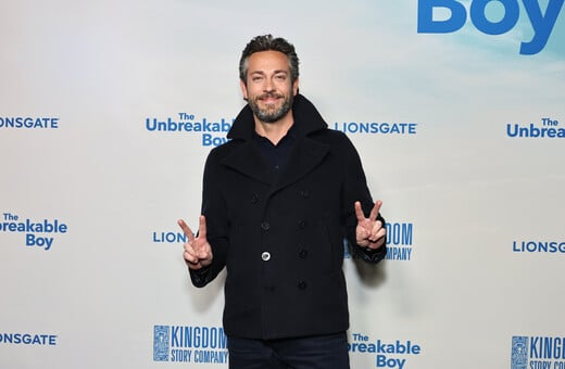 Ο Zackary Levi ξέρει ότι κάποιοι σκηνοθέτες του Hollywood δεν συνεργάζονται μαζί του εξαιτίας των πολιτικών απόψεών του
