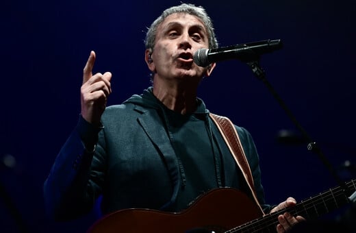 Γιώργος Νταλάρας: «Τι είδους προσφορά στον πολιτισμό είναι αυτό;» - Το σχόλιο για τα νυχτερινά κέντρα